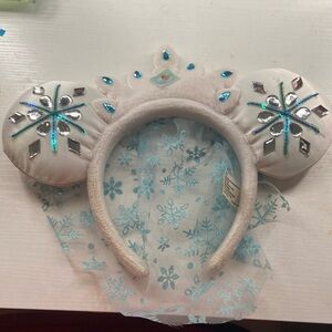 Disney Parks Elsa Mickey Ears with veil